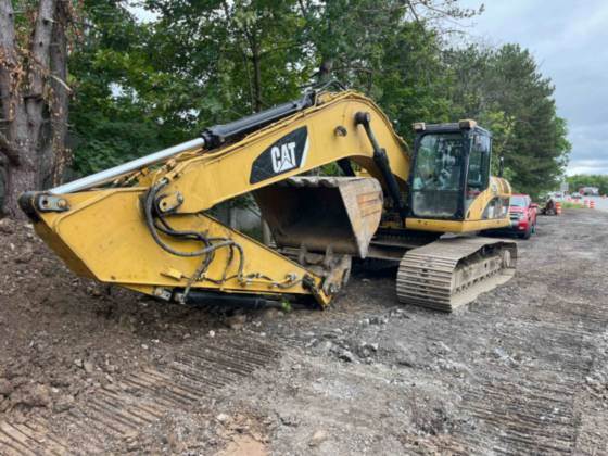 2010 Caterpillar 329DL in Crofton, MD