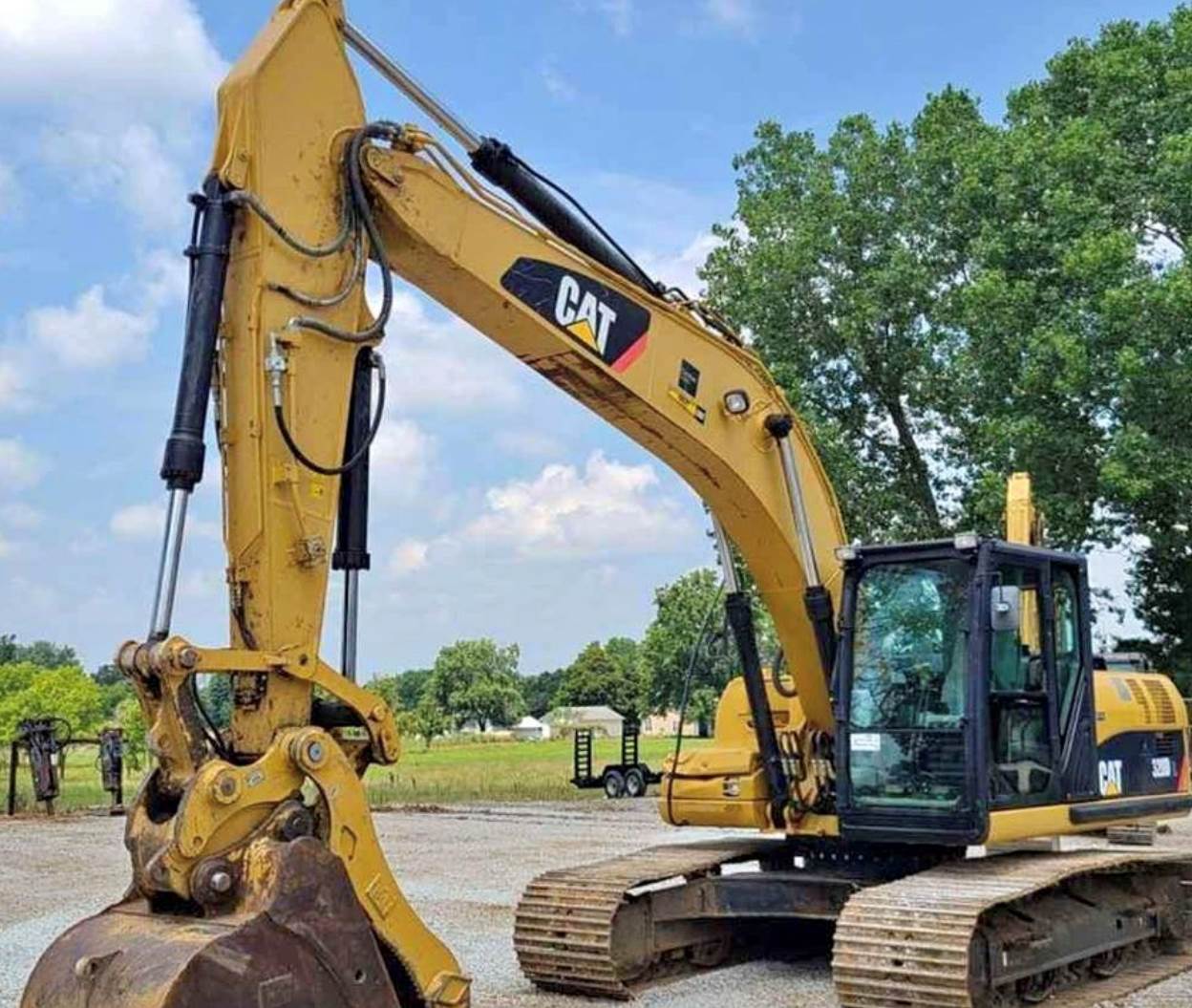 2008 Caterpillar 320DL in Wayne, MI