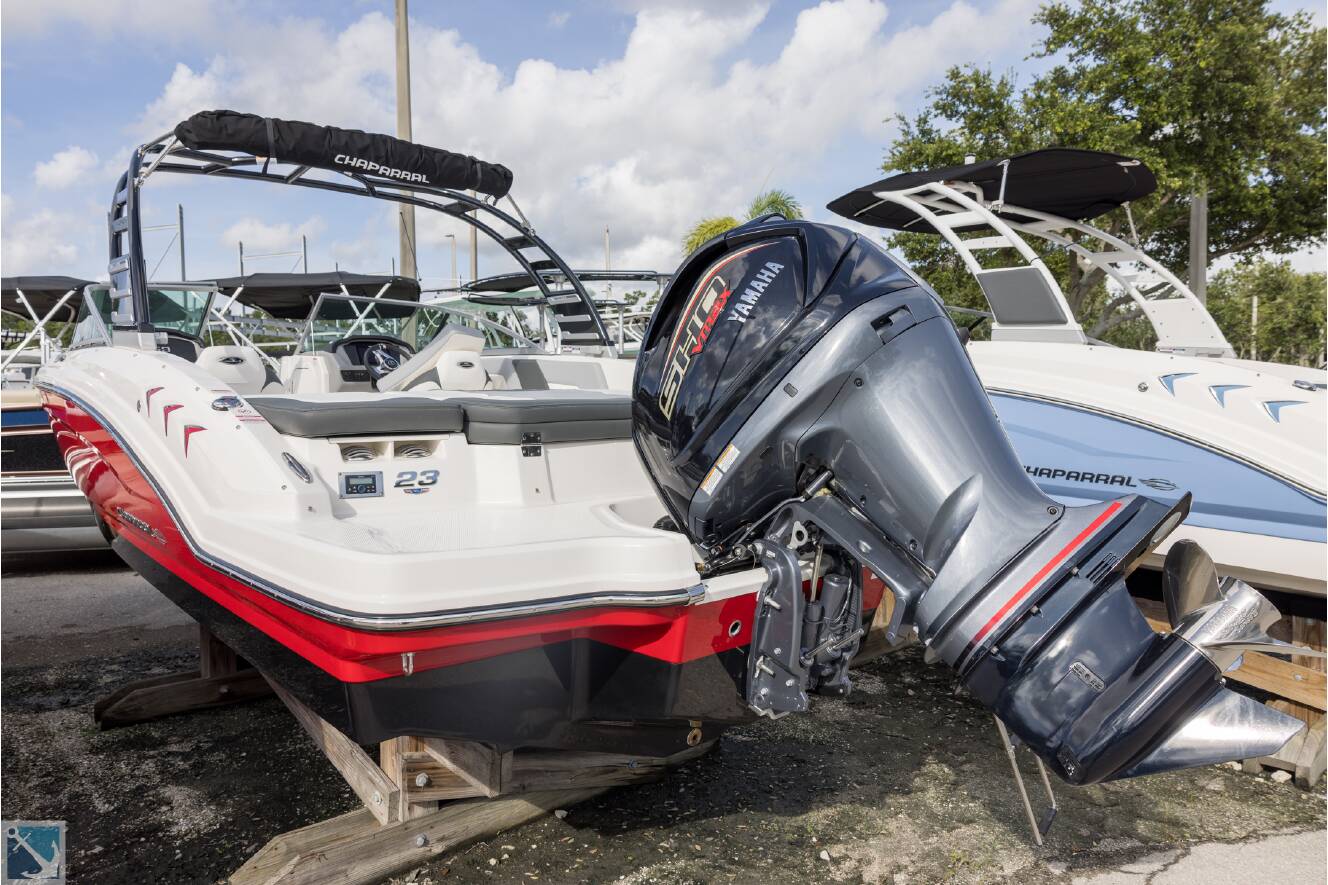 A photo of this 2025 Chaparral 23 SSi OB