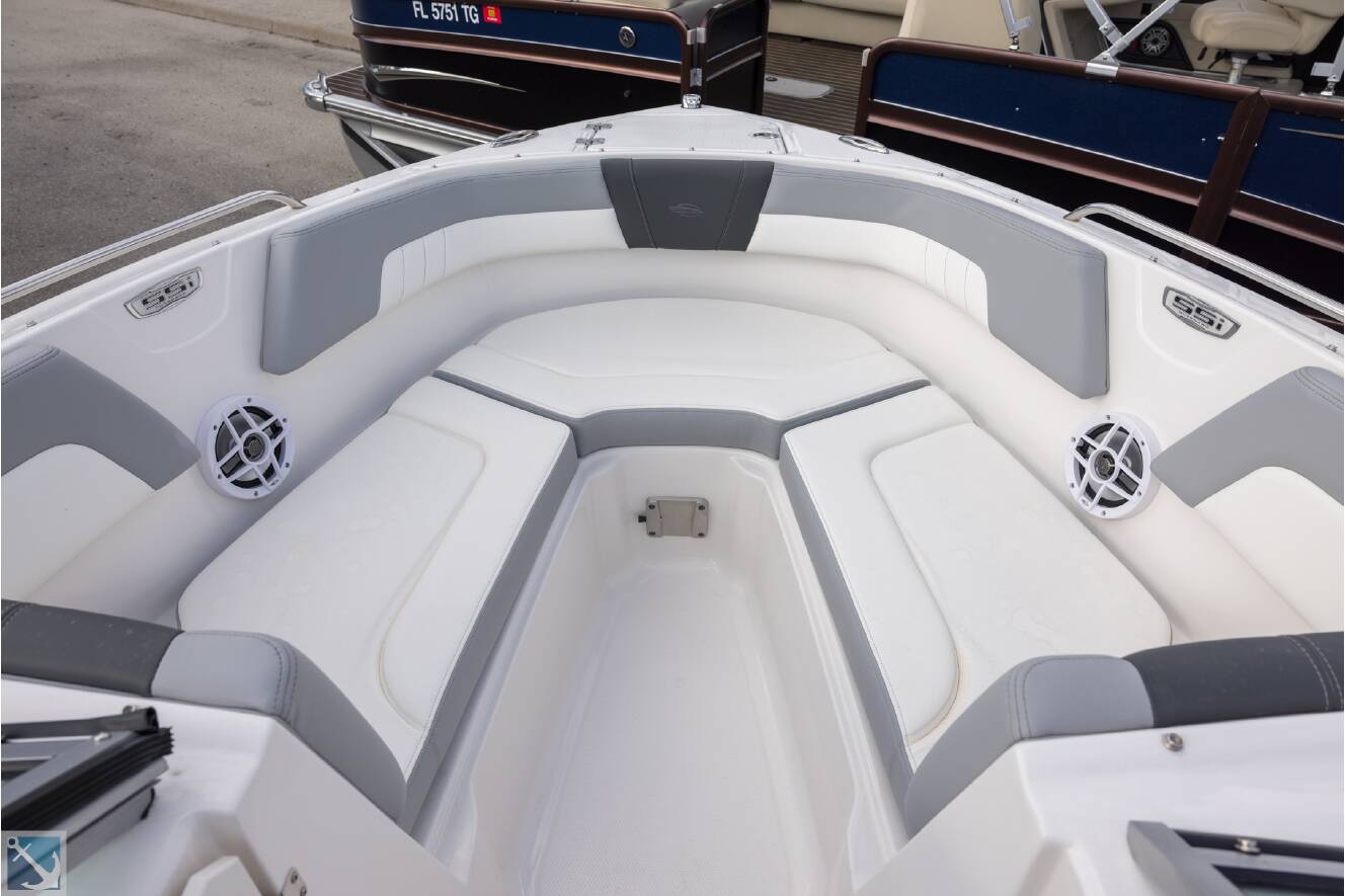 A photo of this 2025 Chaparral 23 SSi OB
