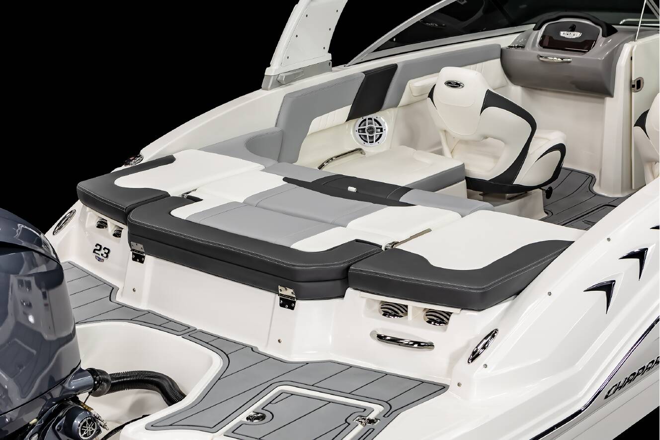 A photo of this 2025 Chaparral 23 SSi OB