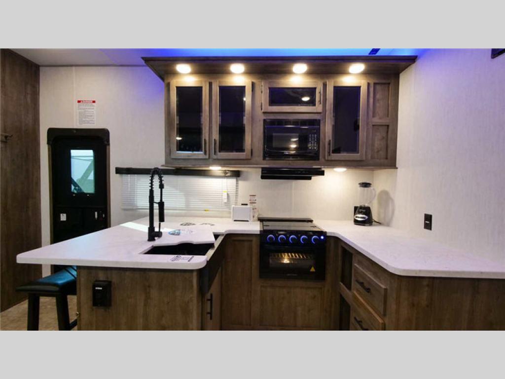 2023 Forest River Rv Vengeance Rogue SUT VGF327SUT in richfield WI