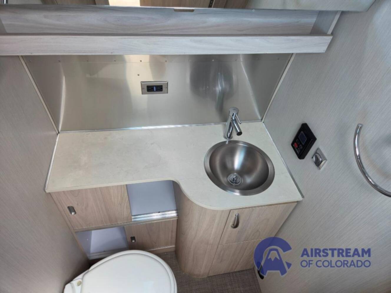 A photo of this 2022 Airstream Globetrotter 27FB Queen