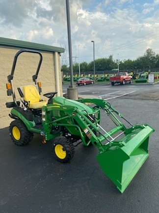 2025 John Deere 1025R in Maryville, TN