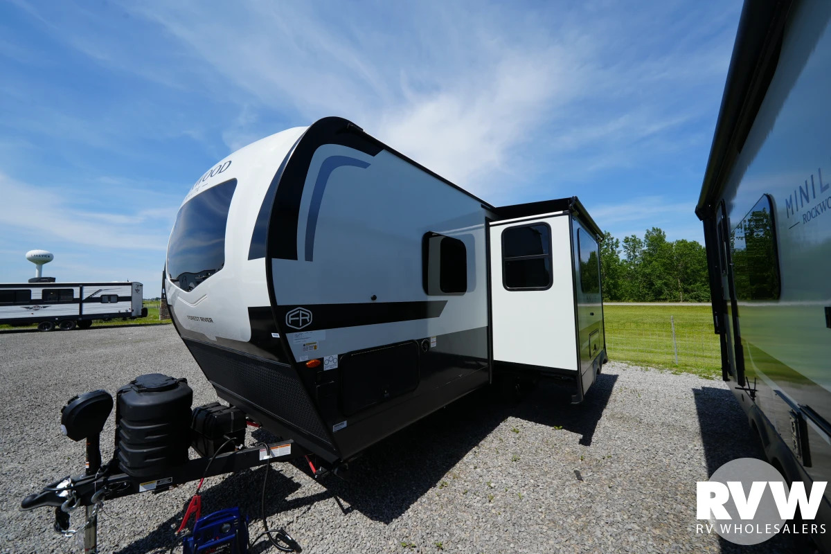 2027 Forest River Rockwood Mini Lite 2520BH in lakeview OH