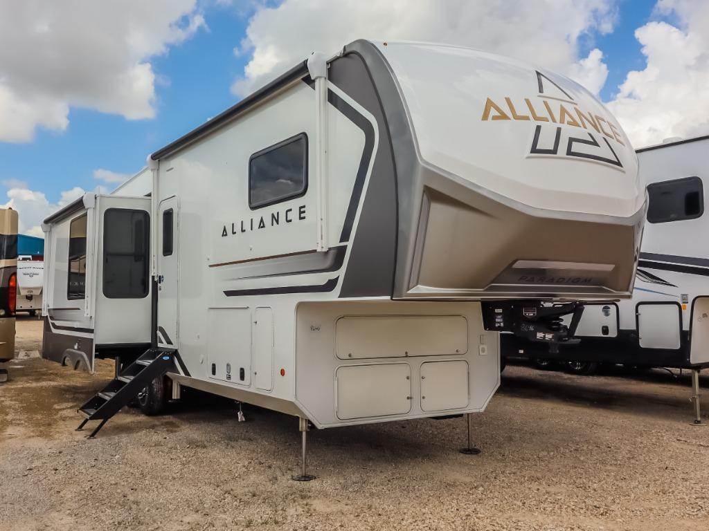 2027 Alliance Rv Paradigm 312RK in katy TX