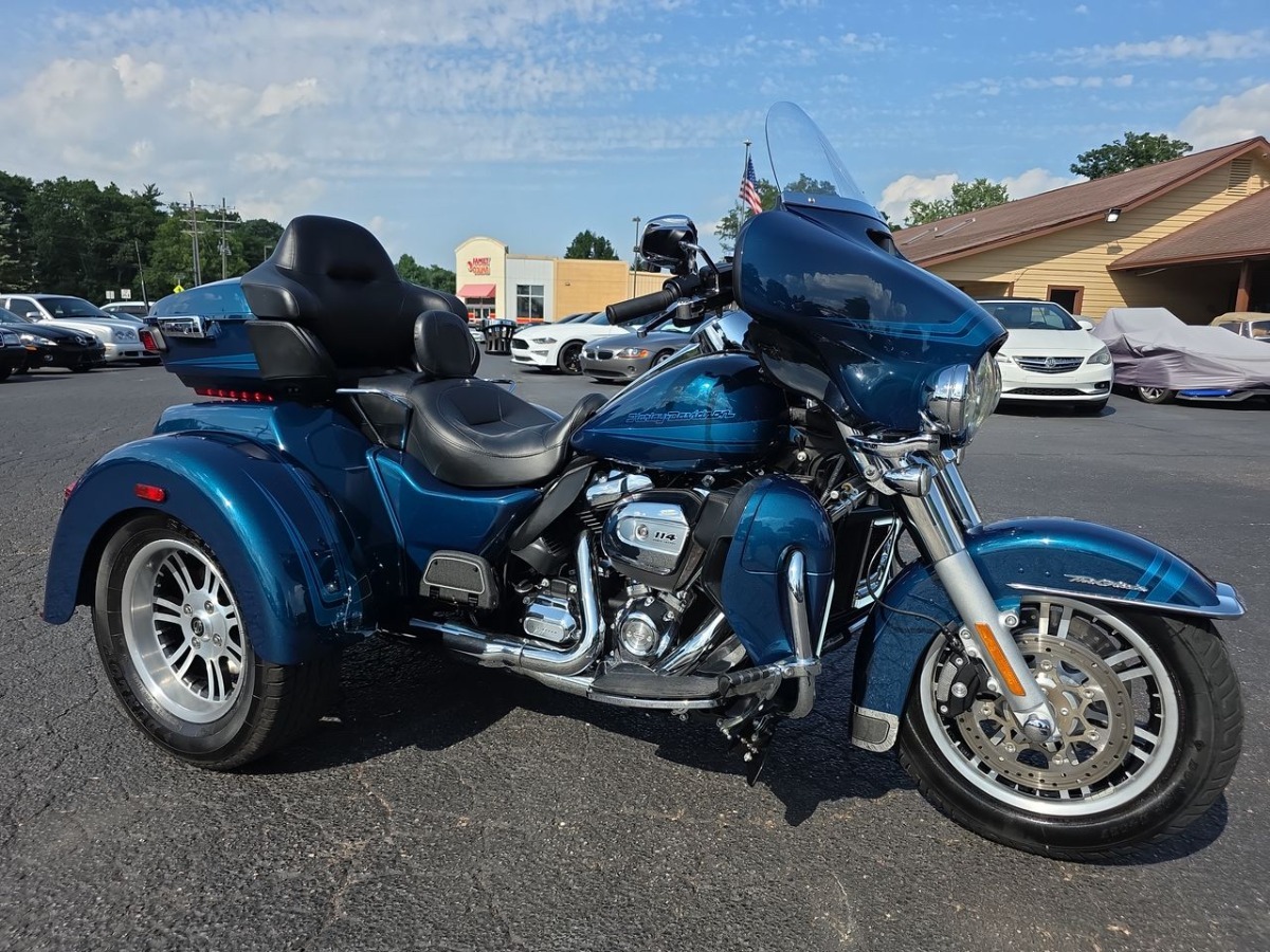 2020 Harley-Davidson FLHTCUTG TRI GLIDE ULTRA TRIKE ULTRA CLASSIC® in Ross, OH