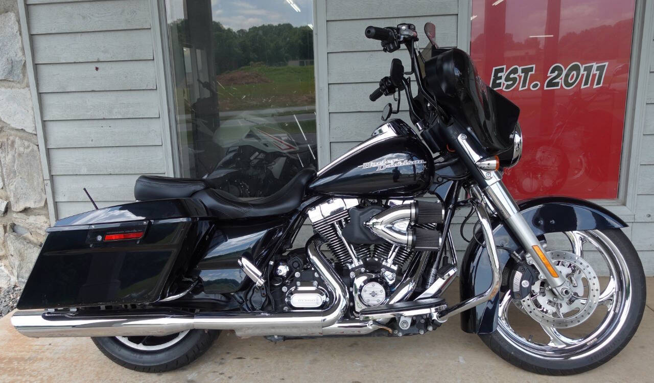 2013 Harley-Davidson Street Glide in Granite Falls, NC