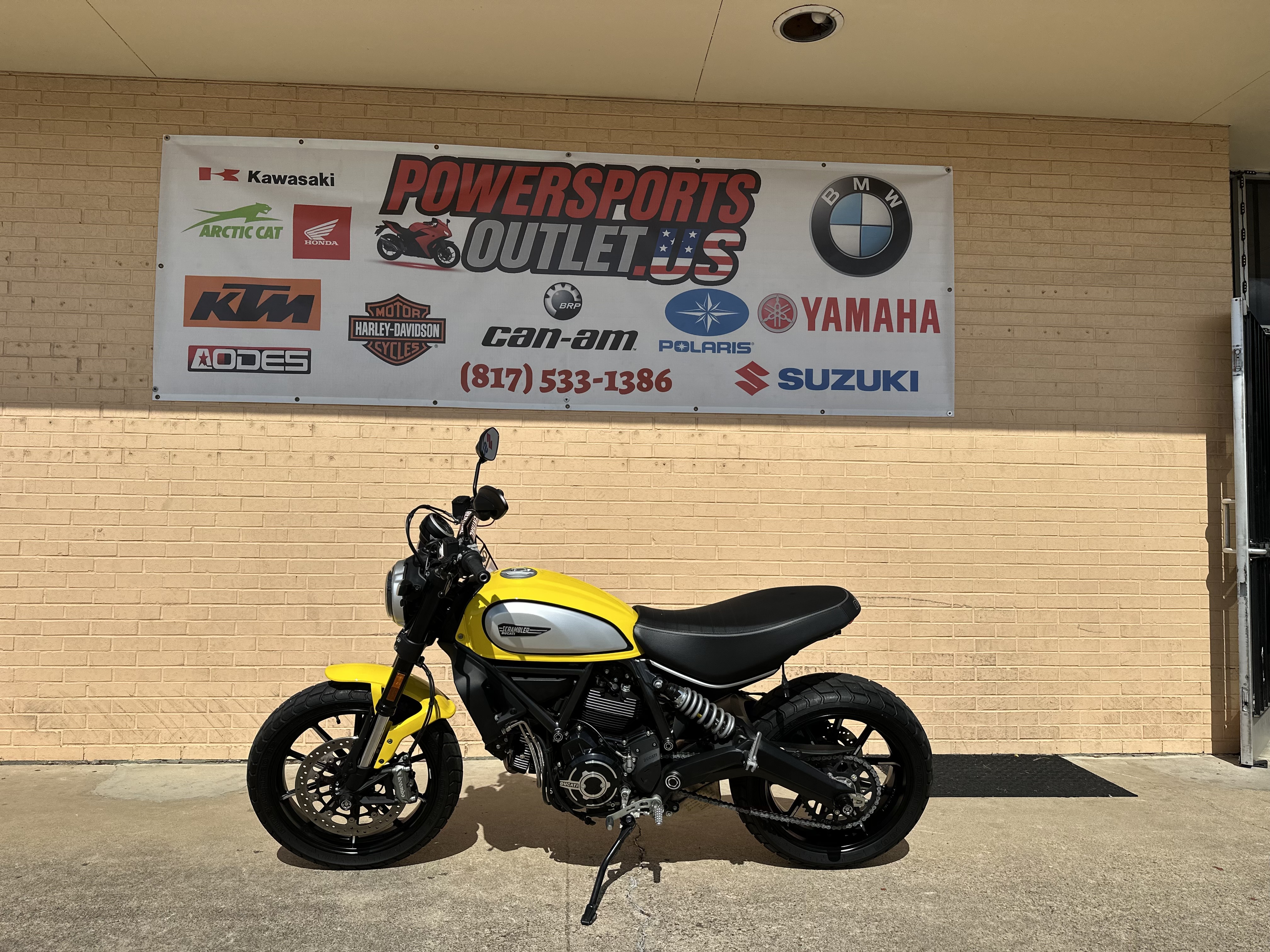 2024 Ducati Scrambler Icon ICON in Arlington, TX