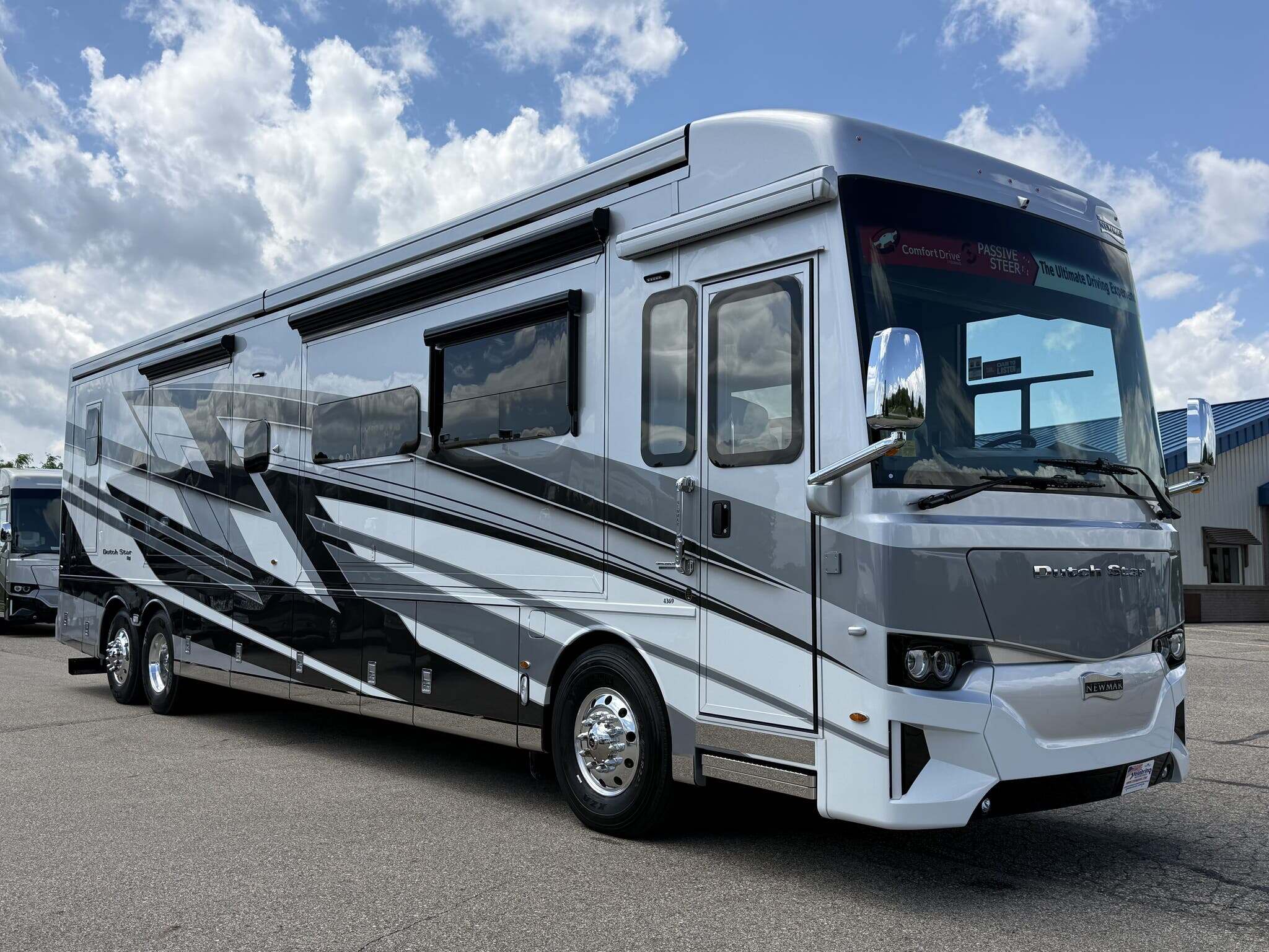 2027 Newmar Dutch Star 4369 in garfield MN