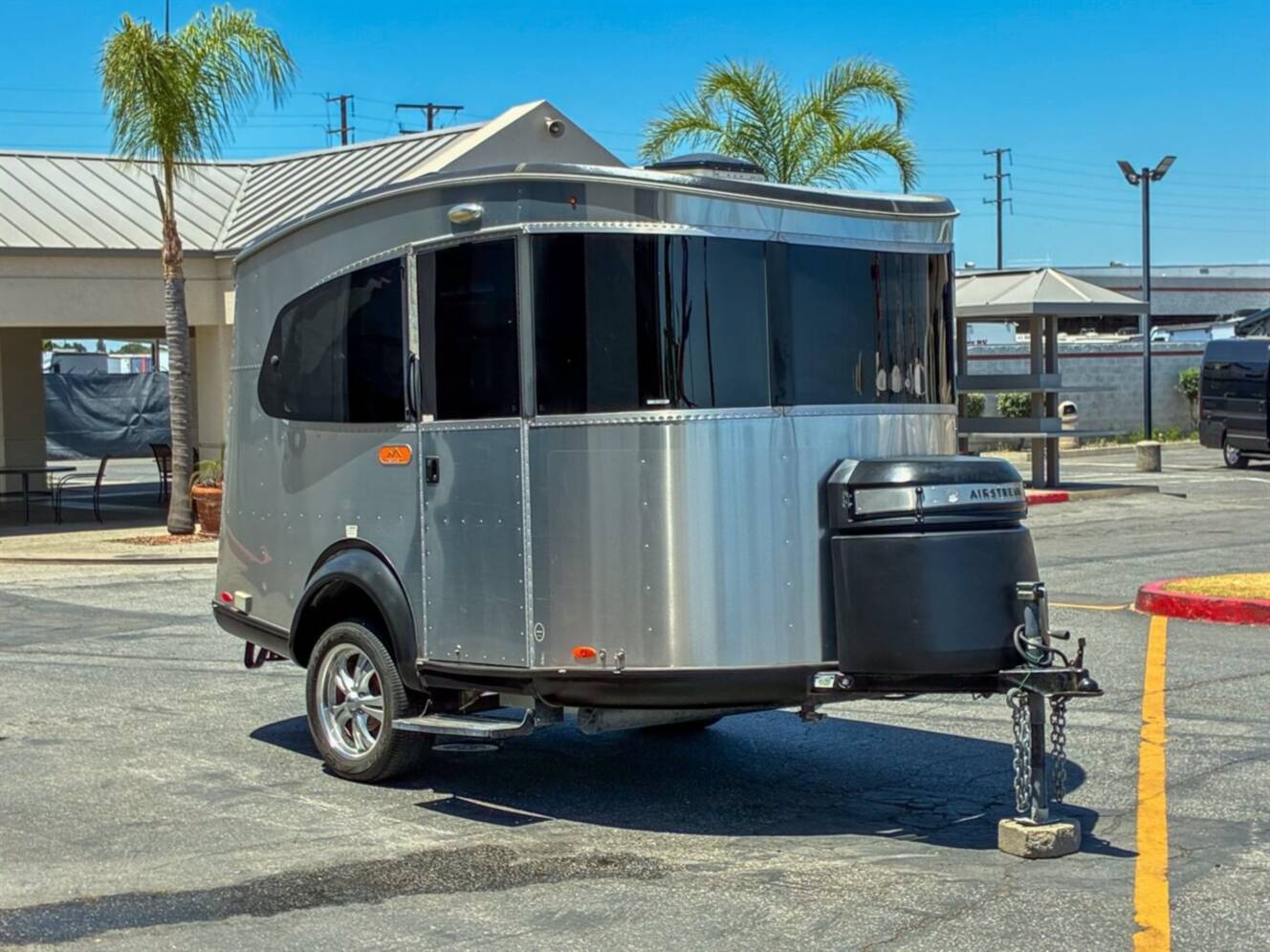 A photo of this 2017 Airstream Basecamp 16