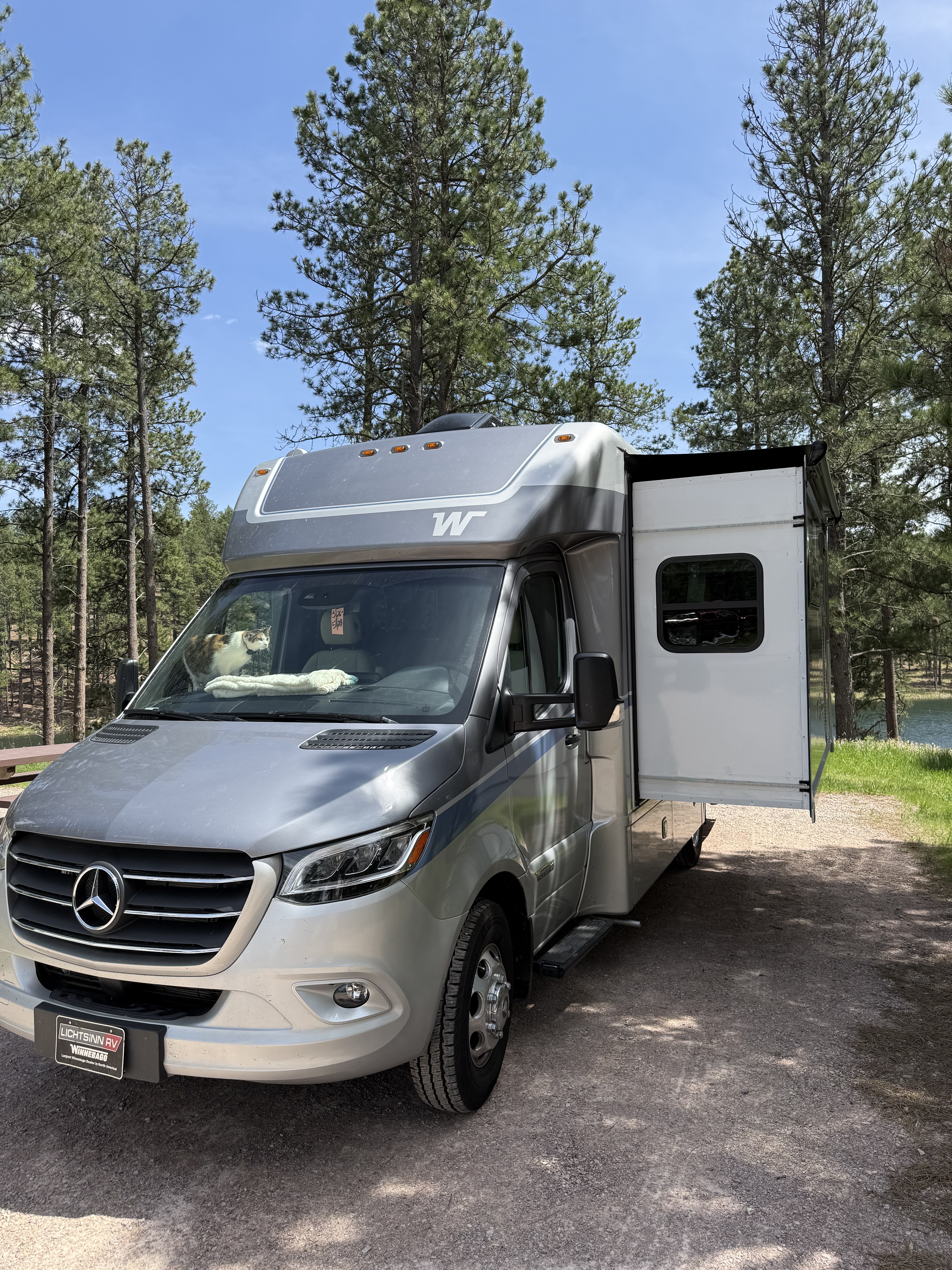 2025 Winnebago NAVION 24T RV