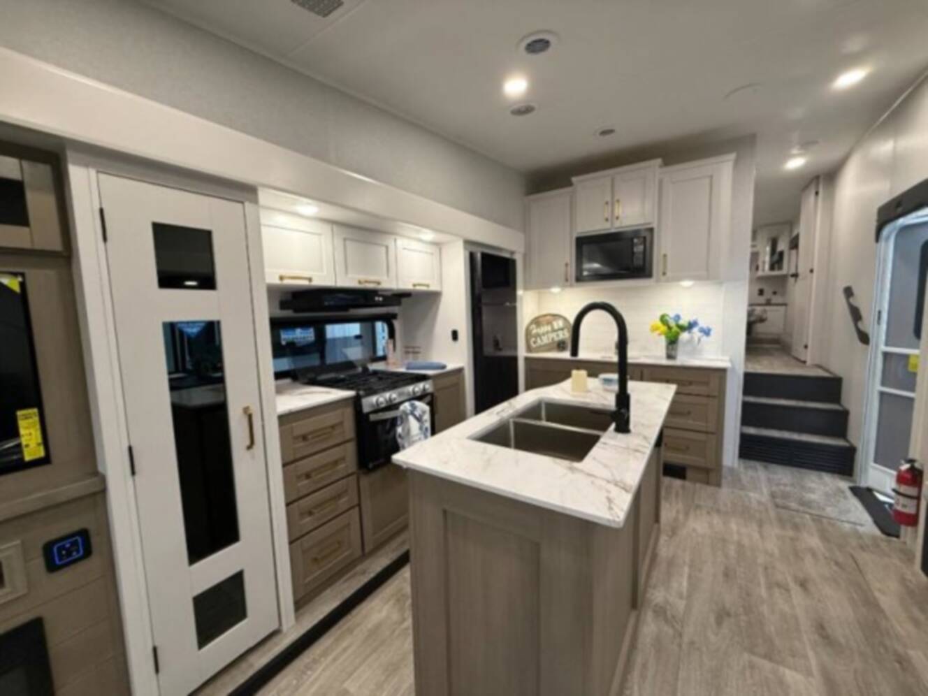 A photo of this 2026 Jayco Eagle SLE 30RLT