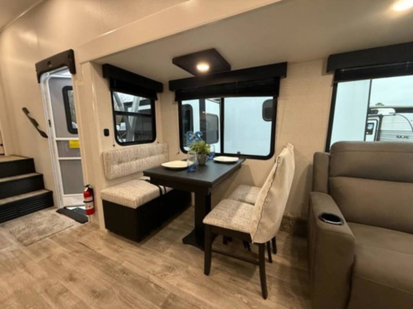 A photo of this 2026 Jayco Eagle SLE 30RLT