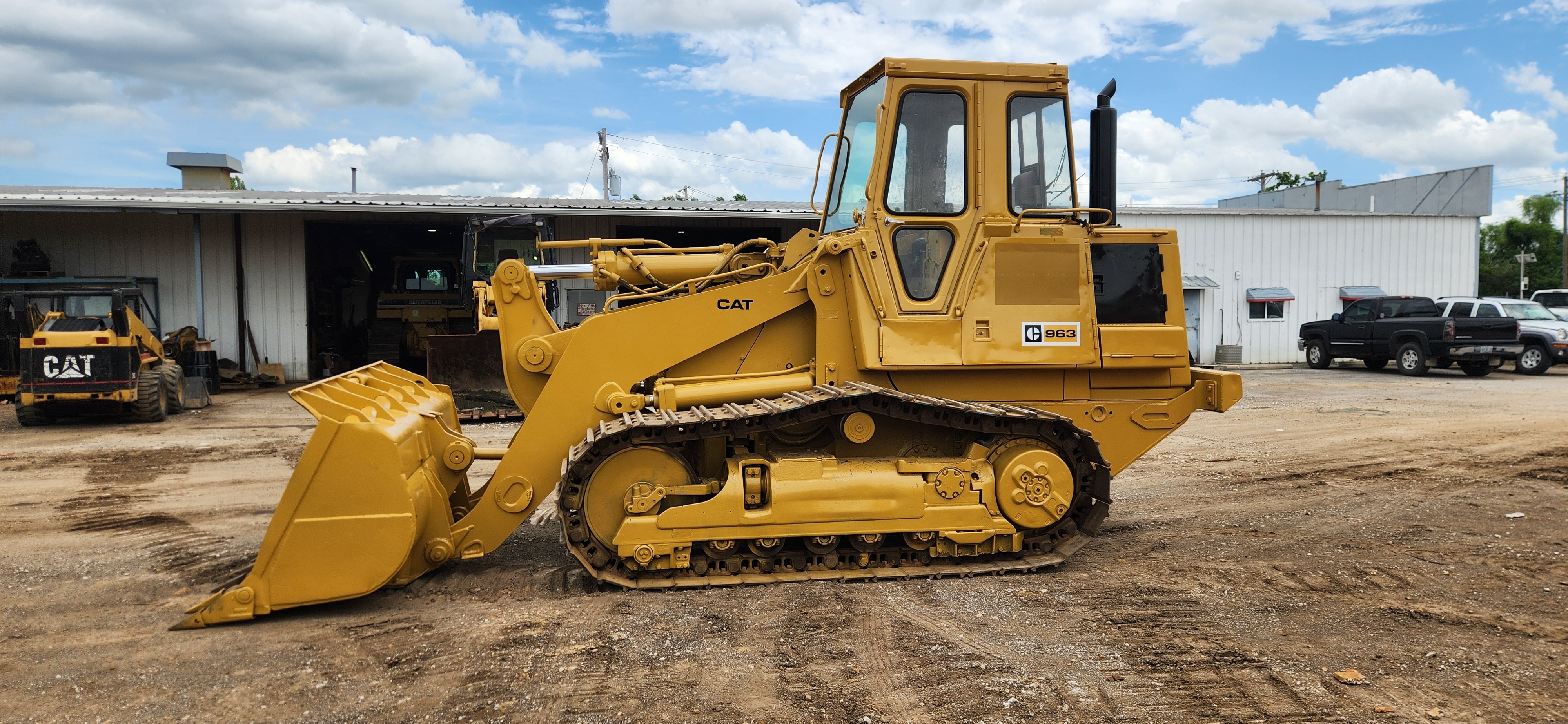 1987 CATERPILLAR 963 in Saint Charles, MO