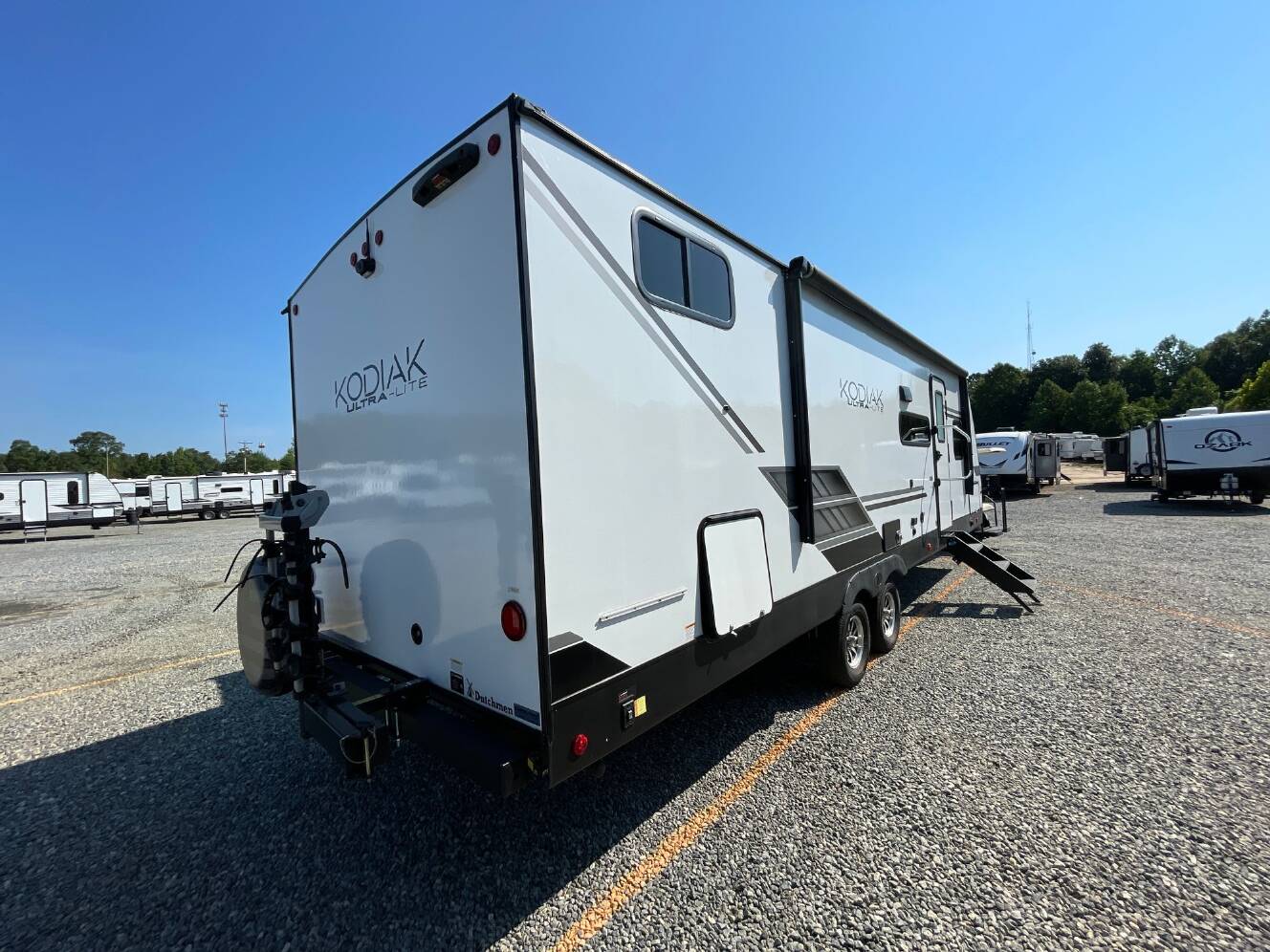 A photo of this 2023 Dutchmen KODIAK 283BHSL