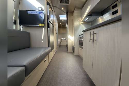 2026 Airstream FLYING CLOUD 27FB TWIN in oklahoma city OK