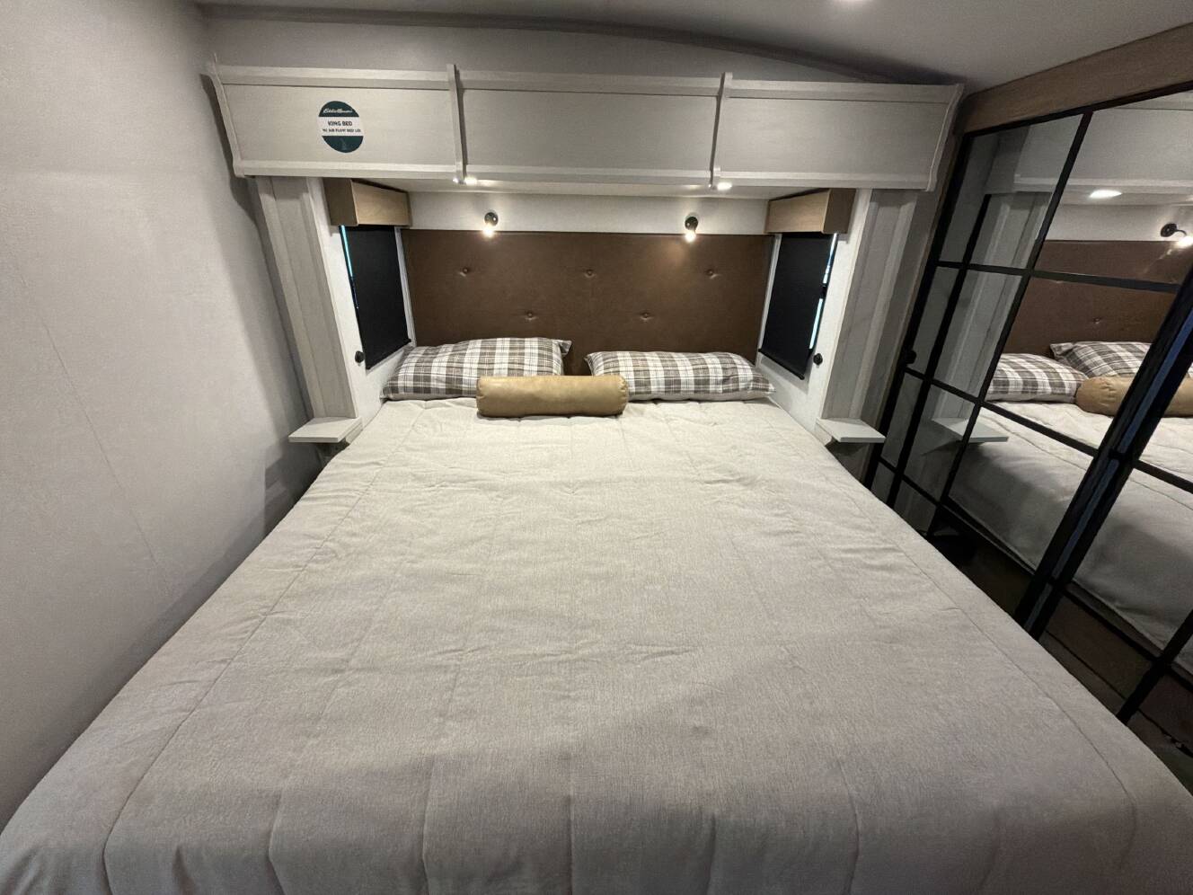 A photo of this 2027 Dutchmen EDDIE BAUER SUMMIT 3511RK