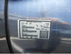 2018 VOLVO VHD64FT300