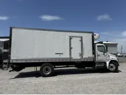 2020 HINO 338