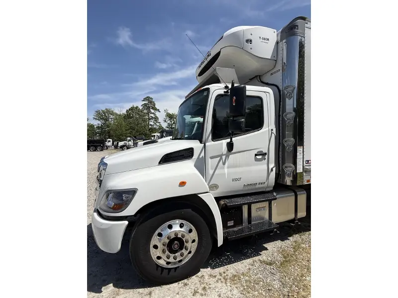 2020 HINO 338