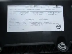 2020 VOLVO VNR64T640