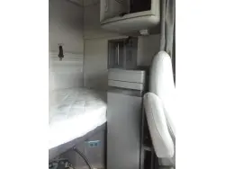 2020 VOLVO VNR64T640
