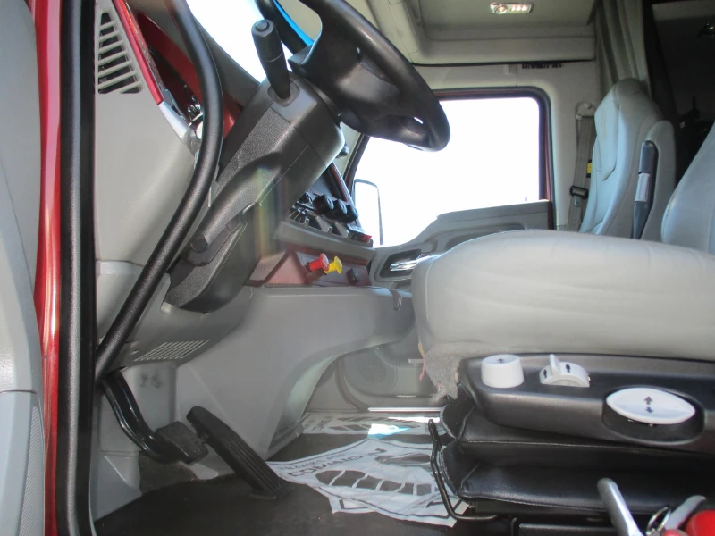 2019 KENWORTH T680