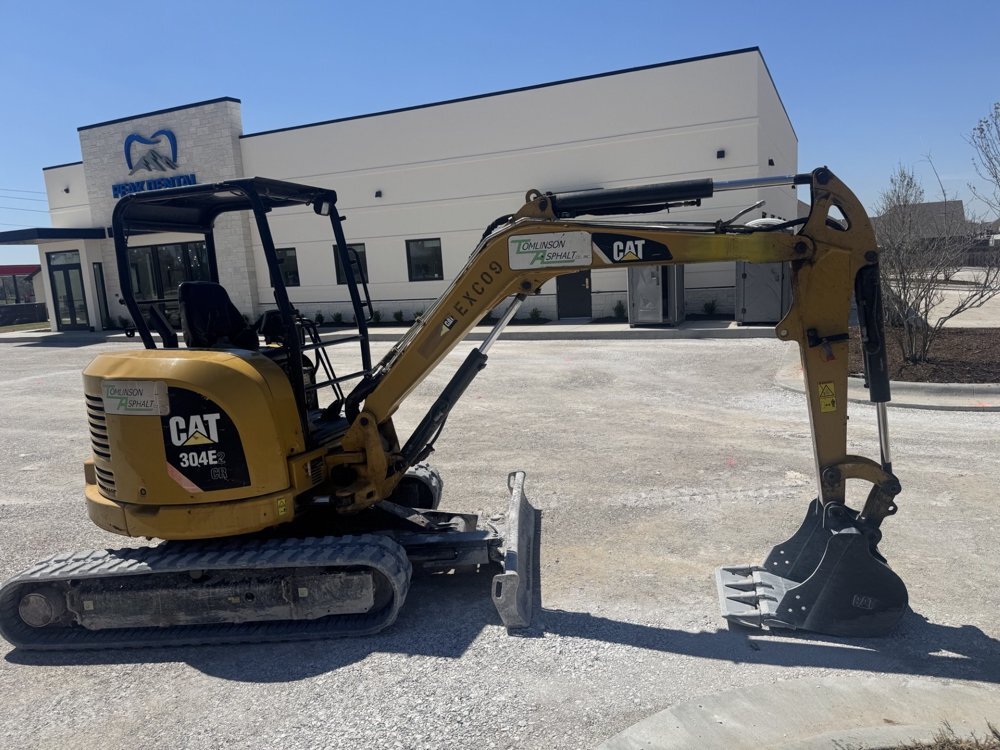 2016 CAT 304E2 in North Baltimore, OH