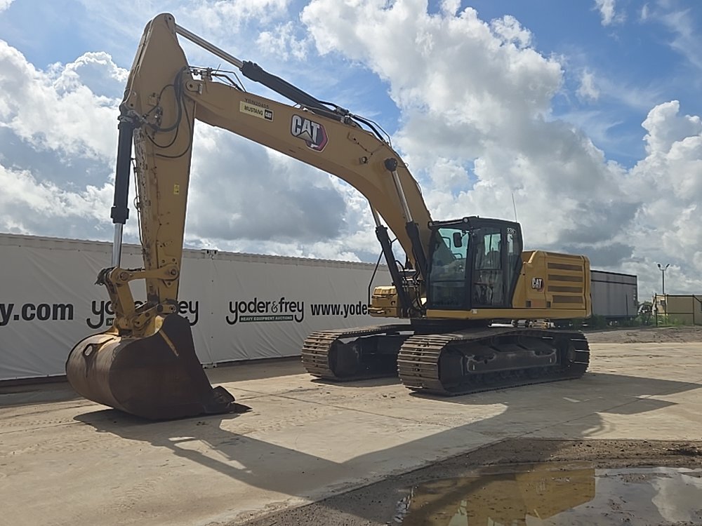 2021 CAT 336 in North Baltimore, OH