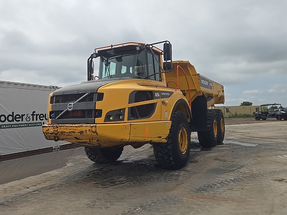 2020 VOLVO A25G in North Baltimore, OH
