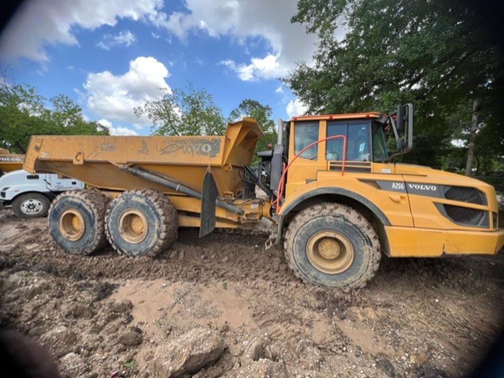 2020 VOLVO A25G in North Baltimore, OH