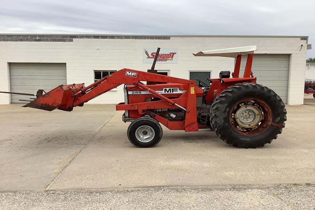 1980 MASSEY FERGUSON 285 in Winfield, KS