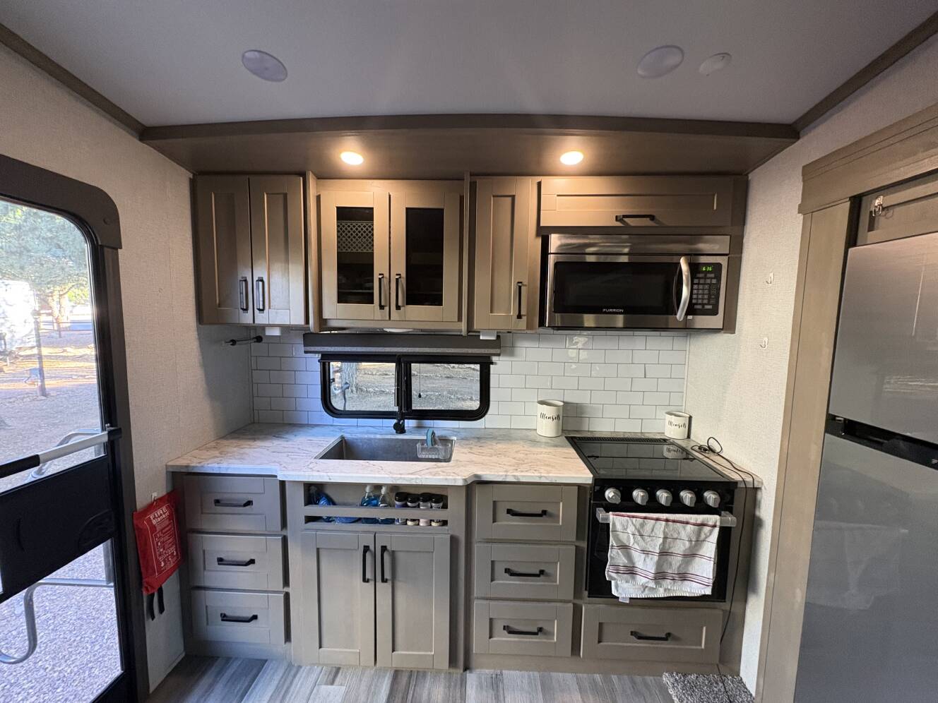 A photo of this 2023 Grand Design REFLECTION 150 SERIES 226RK