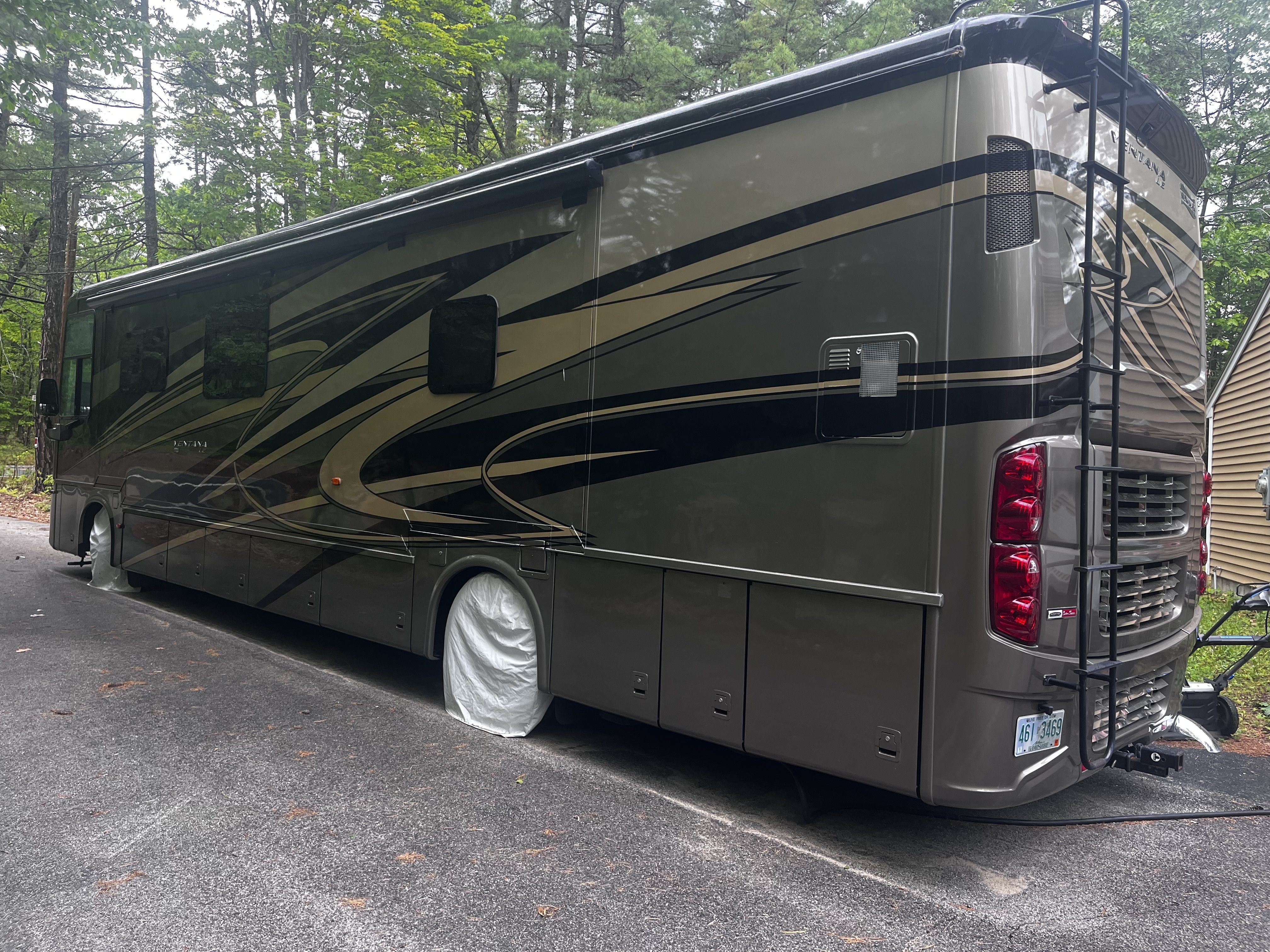 2016 Newmar VENTANA LE 4037 in silver lake NH