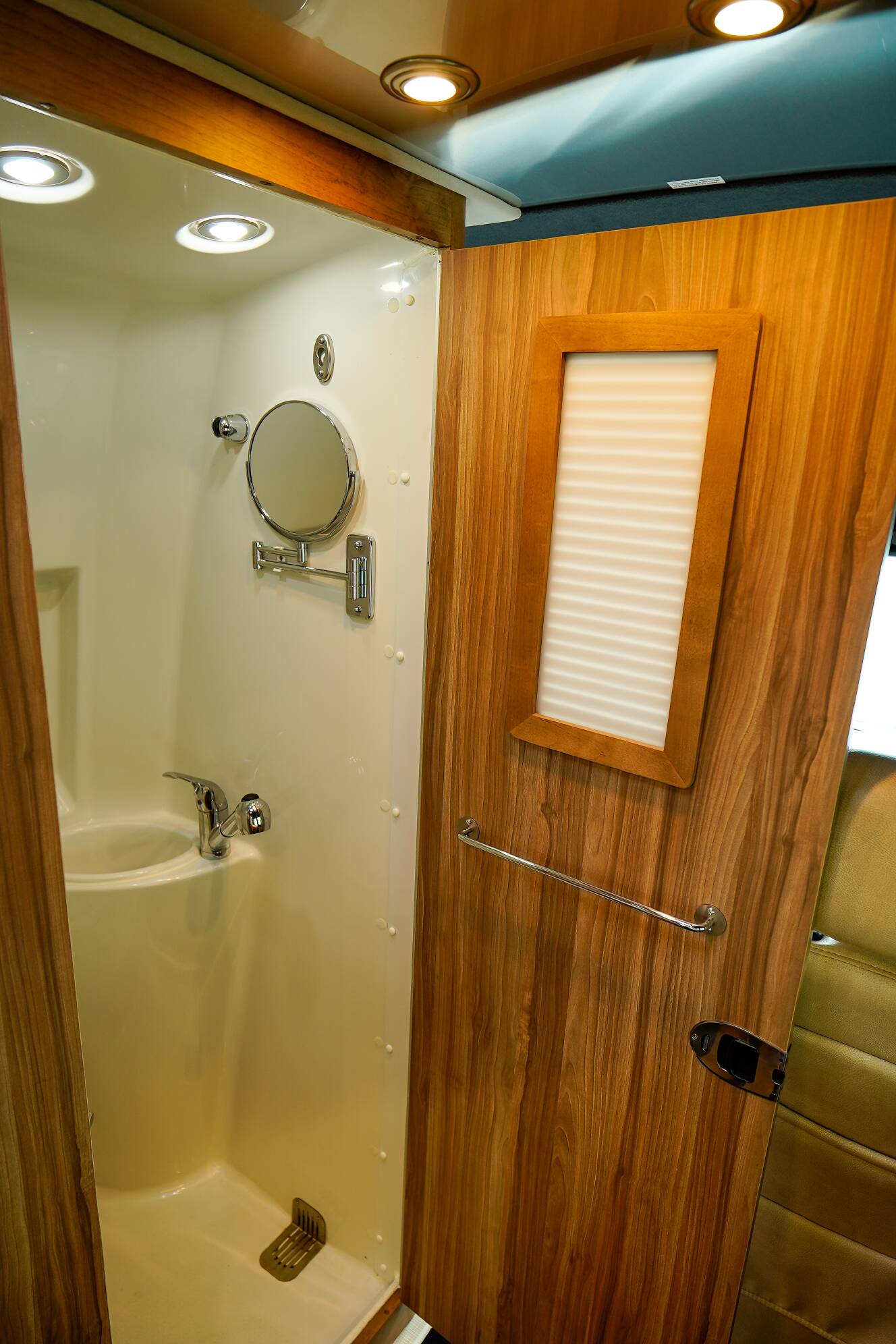 A photo of this 2023 Airstream TOMMY BAHAMA INTERSTATE 19