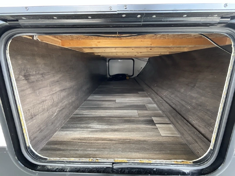 2022 RIVERSIDE RV INTREPID 211 I