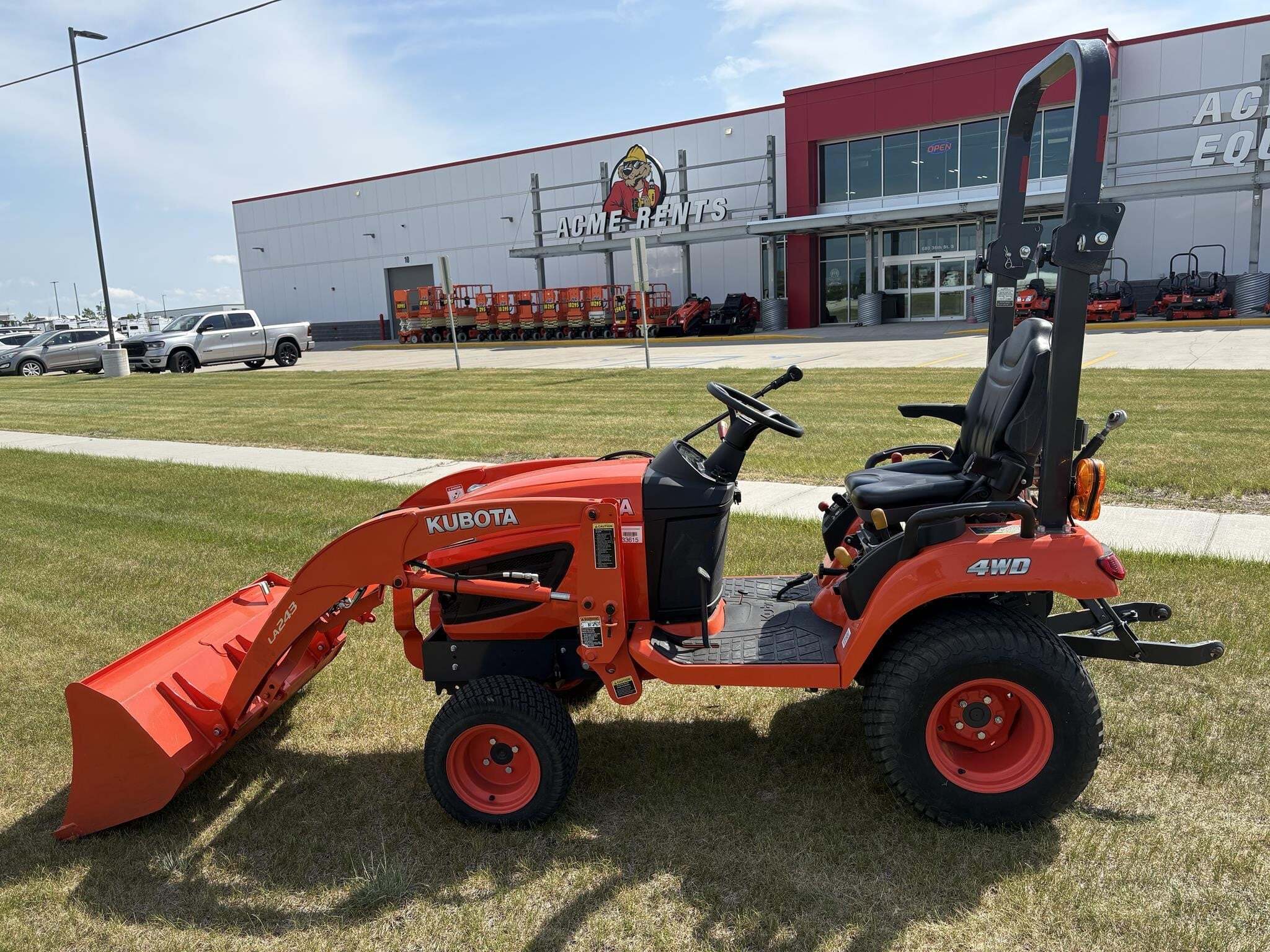 2016 KUBOTA BX2370 in Fargo, ND