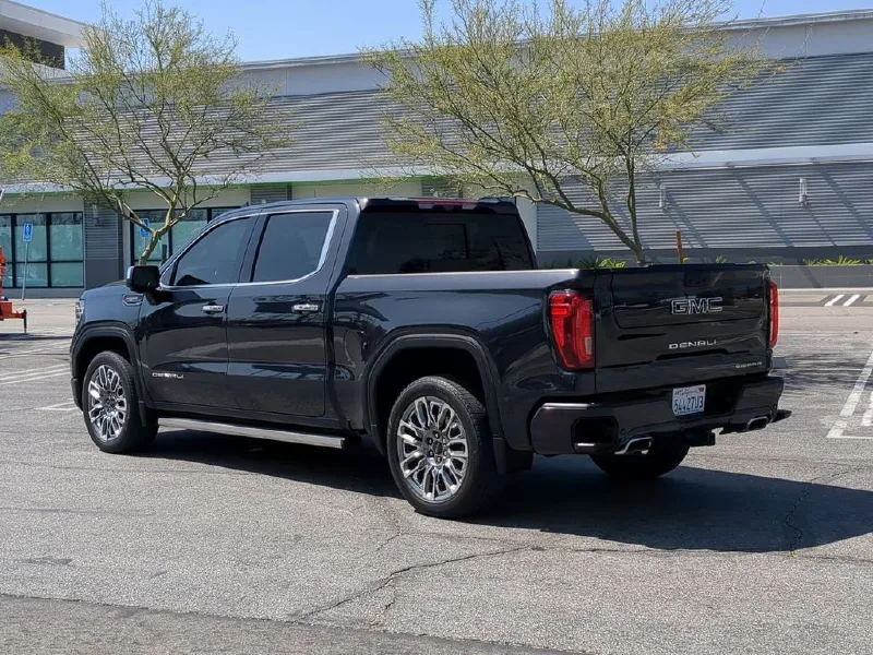 2023 GMC SIERRA