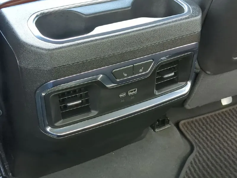 2023 GMC SIERRA