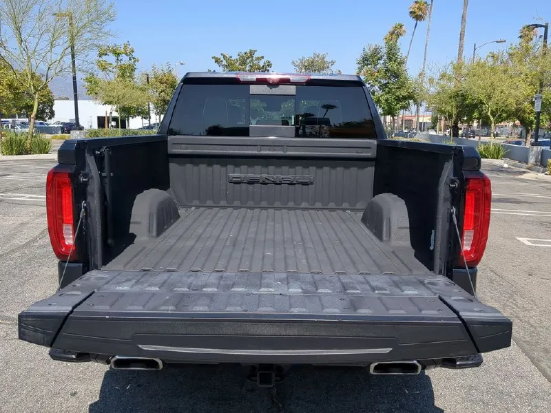 2023 GMC SIERRA