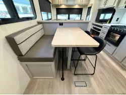 2027 KZ RV Ridgeway R27RS