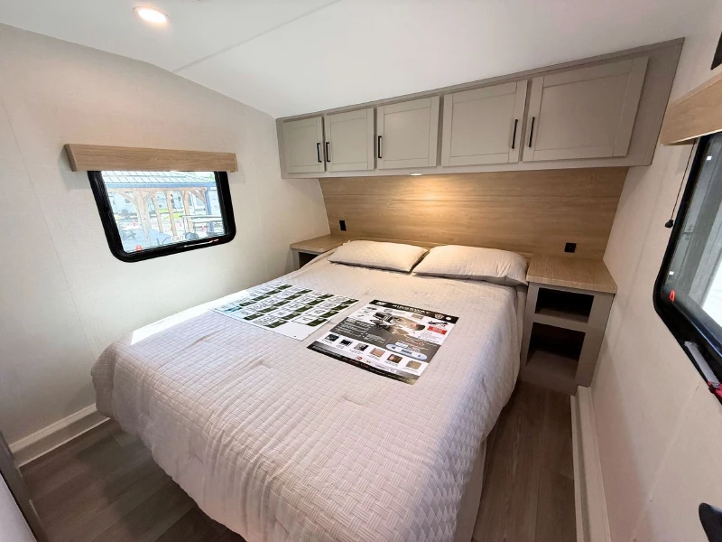 2027 KZ RV Ridgeway R27RS