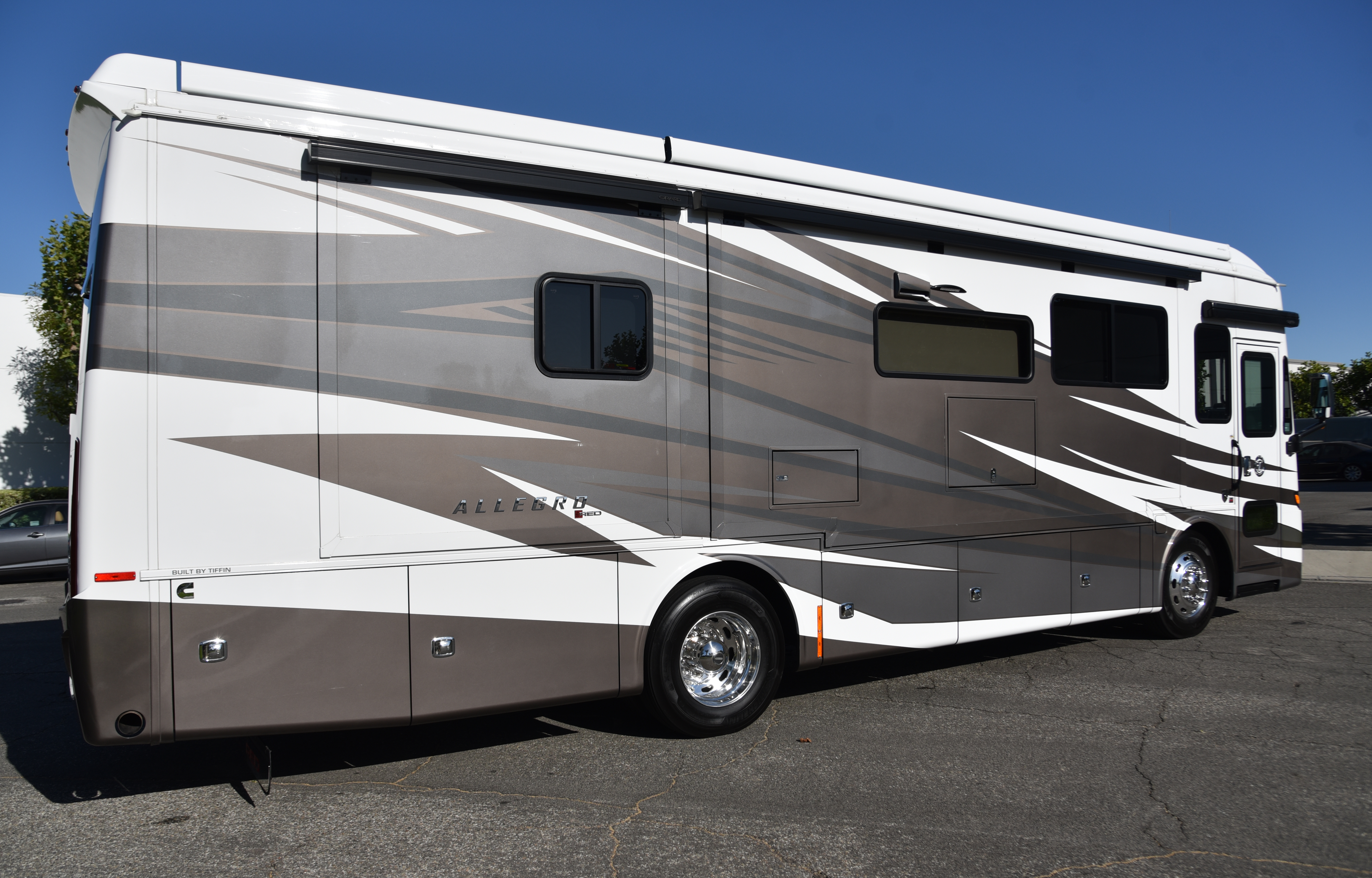 2023 Tiffin Motorhomes ALLEGRO RED 33 AA Class A Diesel Motorhome - Diesel Pusher RV