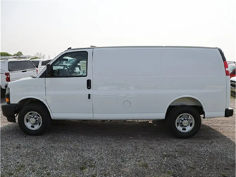 2025 CHEVROLET Express 2500
