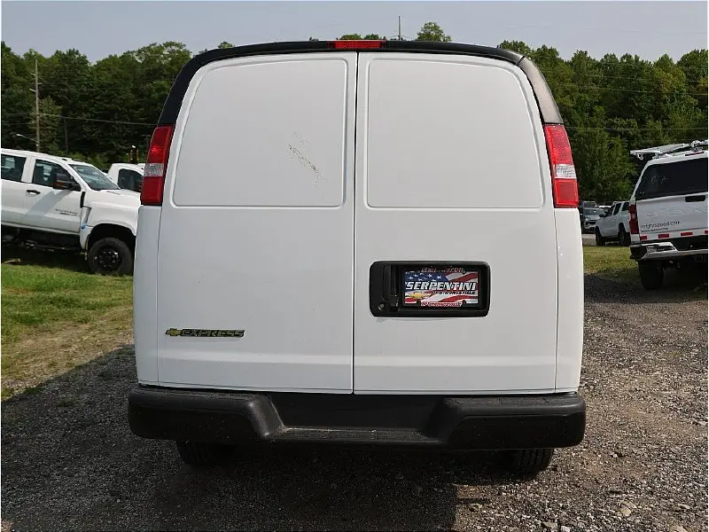 2025 CHEVROLET Express 2500