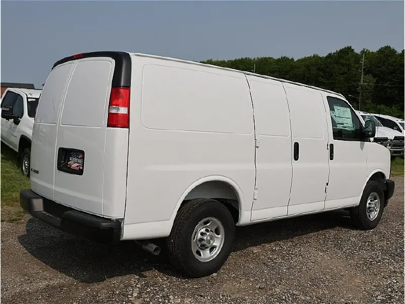 2025 CHEVROLET Express 2500