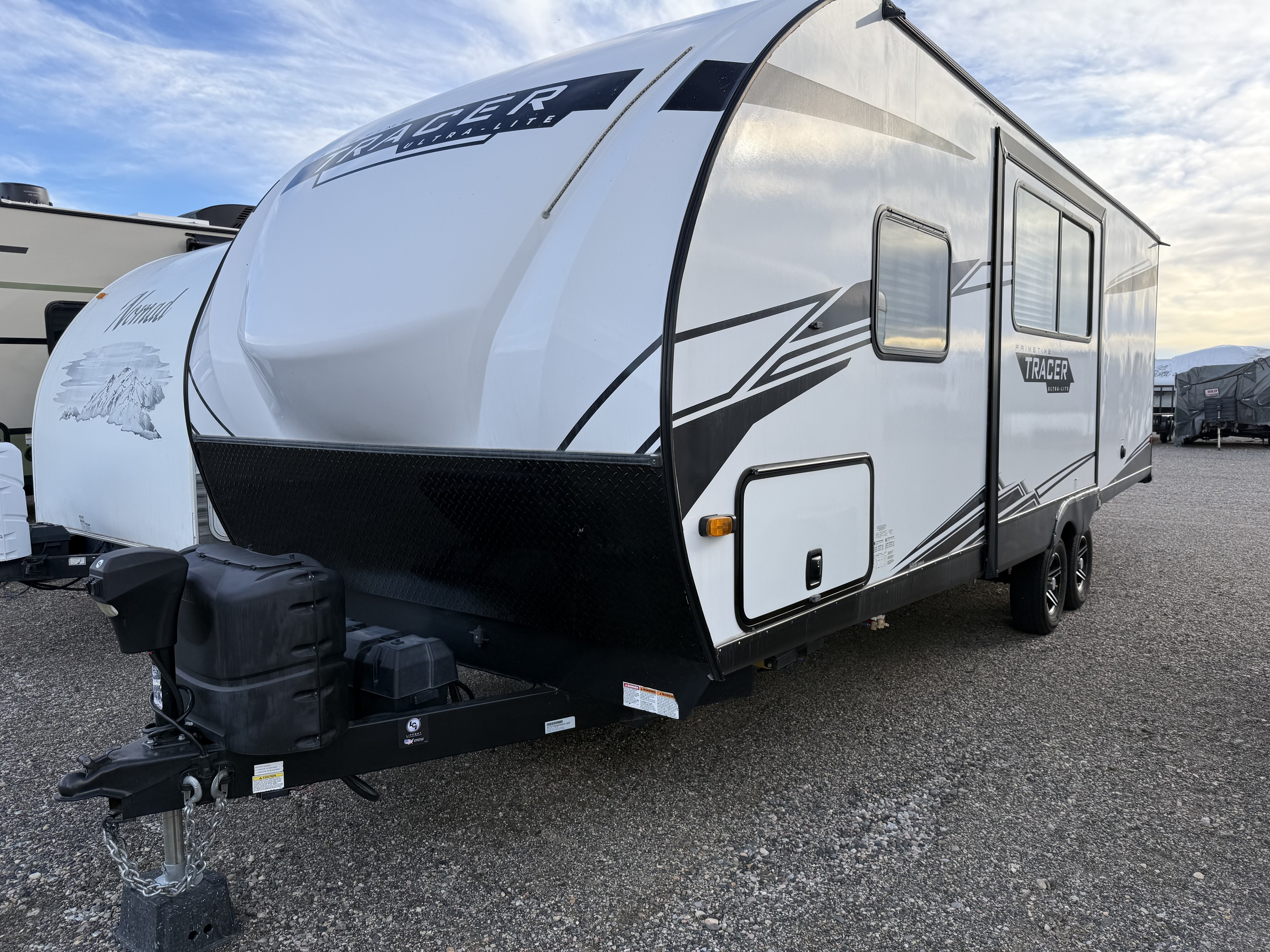 2021 Forest River TRACER 24DBS in belgrade MT