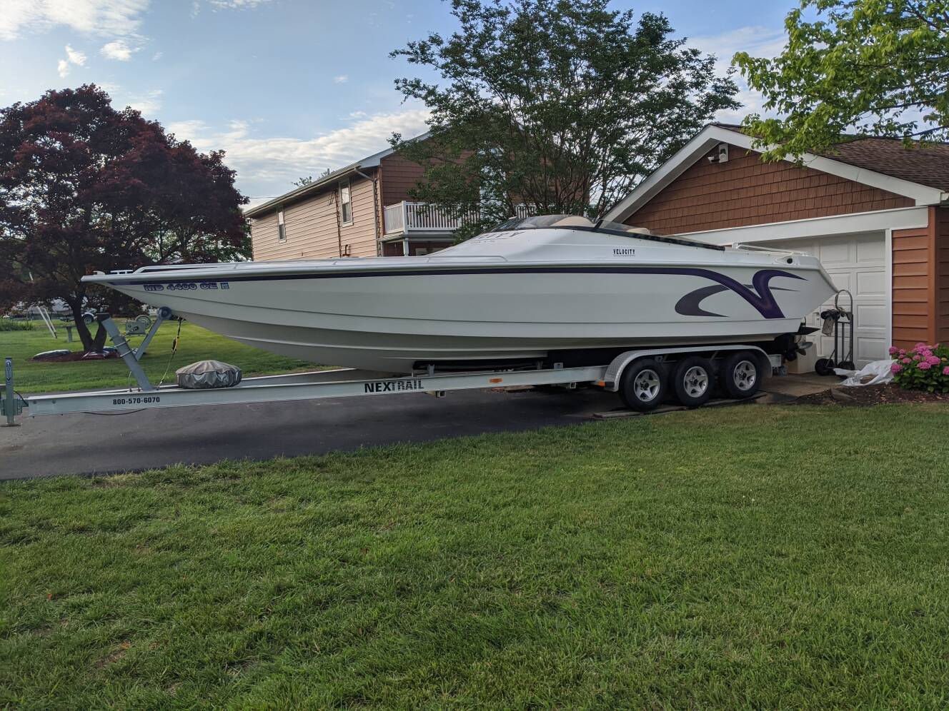 A photo of this 1999 Velocity 320