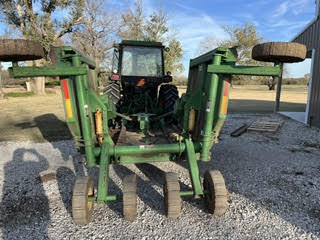 JOHN DEERE 1518 in Caldwell, KS